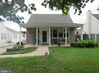 712 Chandler St, Philadelphia, PA 19111