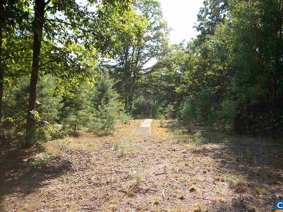 1st image of 793 Bedrock Ln