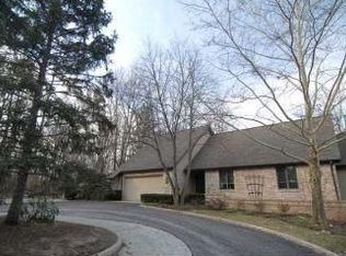 211 Whieldon Ln, Worthington, OH 43085