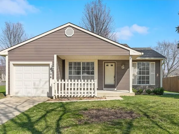 2104 Navarone Dr, Naperville, IL 60565
