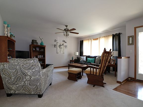 5th image of 1063 W Longfellow Dr