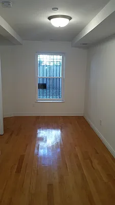 Rented by RES New York | media 9