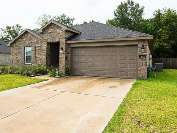 7865 Windcastle Dr, Beaumont, TX 77713