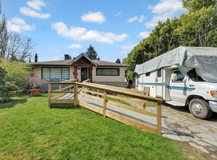 11963 221st St, Maple Ridge, BC V2X 5S9
