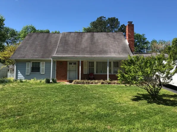 7324 Wickford Dr, Alexandria, VA 22315