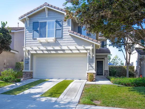 1781 Cottonwood Dr, Vista, CA 92081