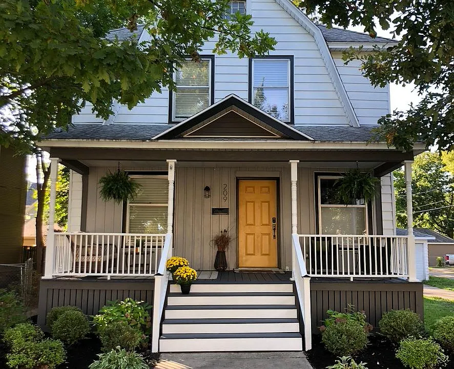 209 Marion Ave NW
