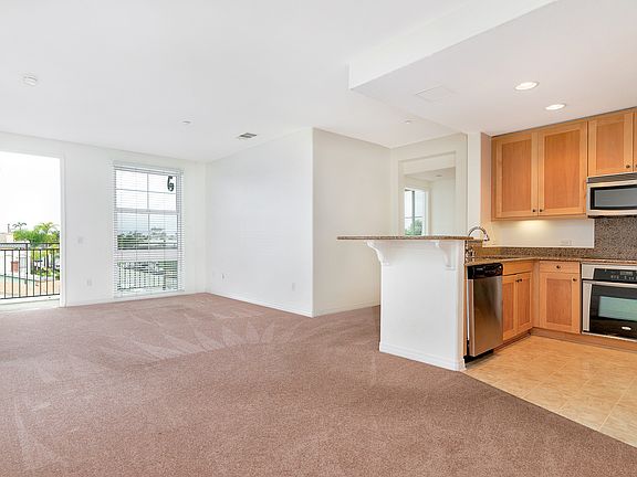 2nd image of 3950 Ohio St Unit 331