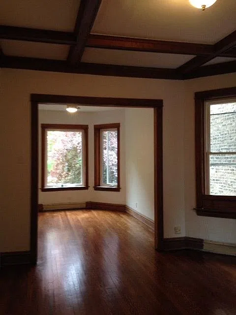 beamed ceilings in dining room