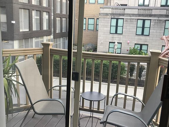 4th image of 50 W Russell St