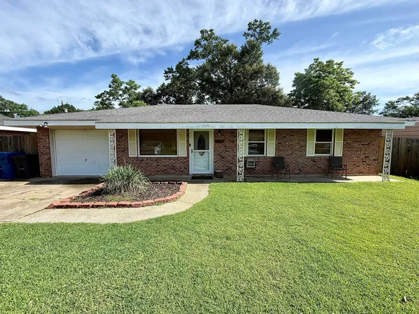 1306 Harvard Dr, Deridder, LA 70634