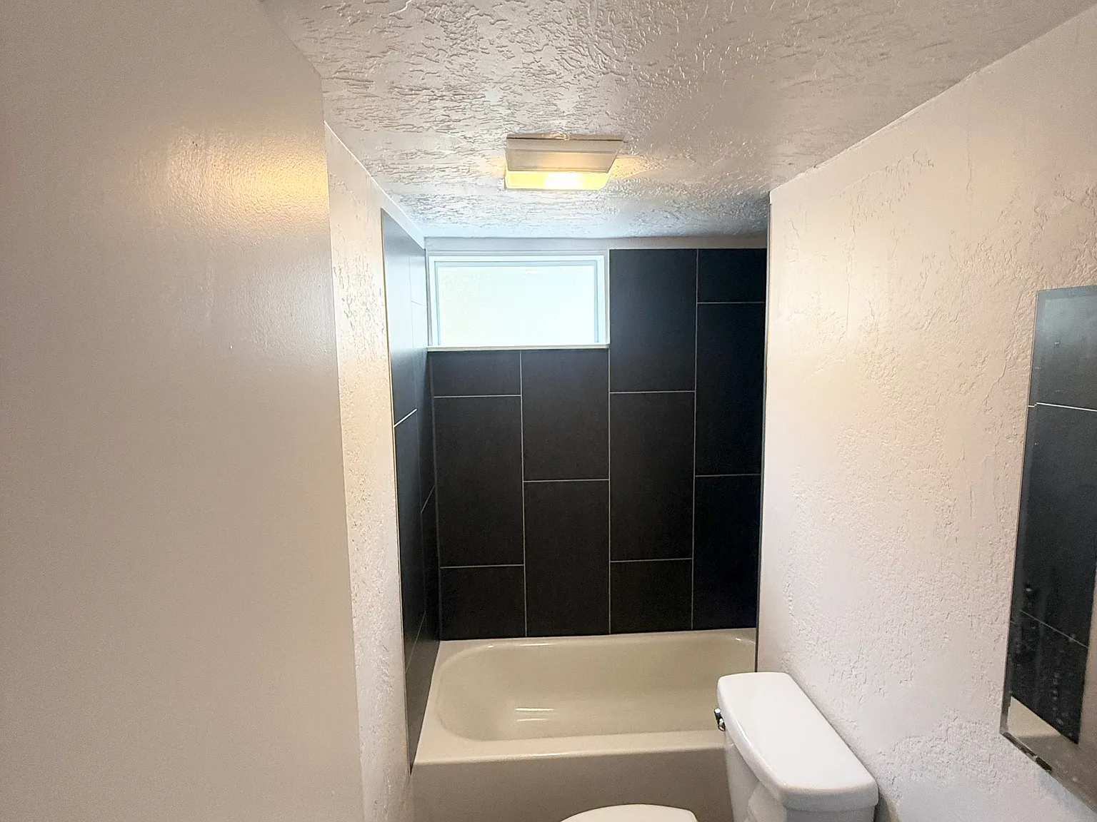 3 bed, 912 sqft, $1,350 — Photo 4