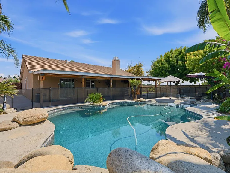 3006 Mission Dr — Photo 42