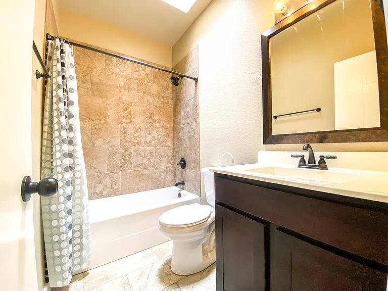 445 Stetson Dr — Photo 6