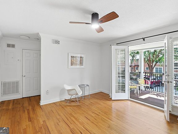 3rd image of 869 Briarcliff Rd NE APT B18