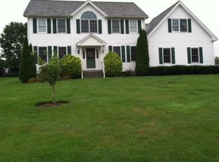 29 Windsong Rd, Cumberland, RI 02864