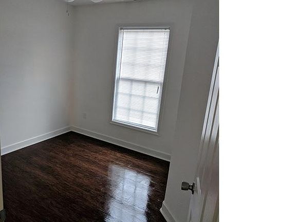 5th image of 115 Dumot Ct