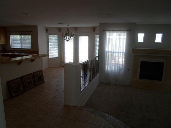 4th image of 160 Whitly Bay Ave