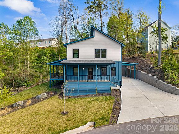3rd image of 18 Winterhawk Dr