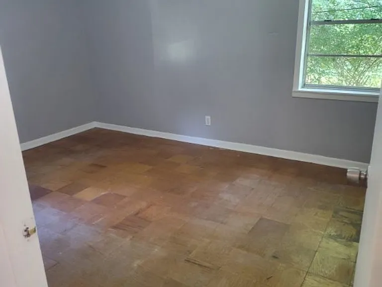 7056 Winburn Dr — Photo 3
