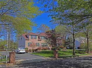 5 Reagan Ln, Robbinsville, NJ 08691