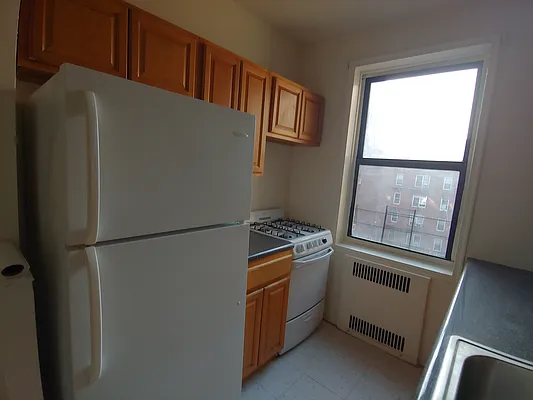 Rented by Elite Team Realty LLC | media 6