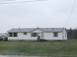 10766 E Apple Ave, Ravenna, MI 49451