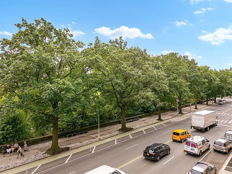 418 Central Park W #31 — Photo 3