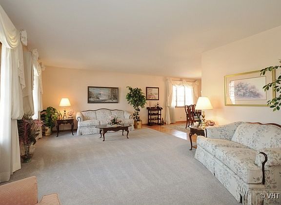 2nd image of 17739 Lilac Ln