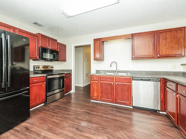 2722 Apostle Ln — Photo 8