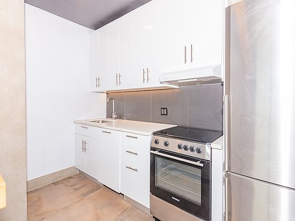 5th image of 28 Wilson Ave #B3