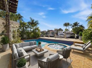 401 Coconut Isle Dr, Fort Lauderdale, FL 33301