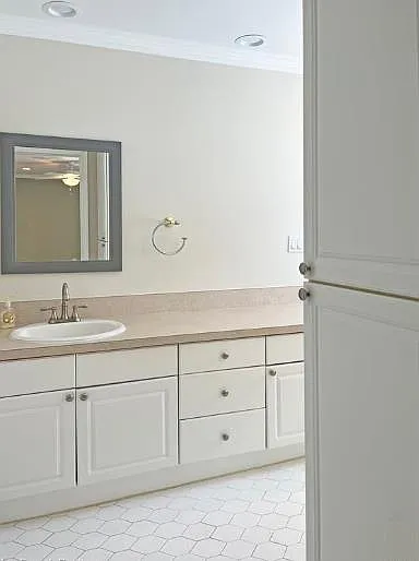 42160 Woodward Ave #42 — Photo 10