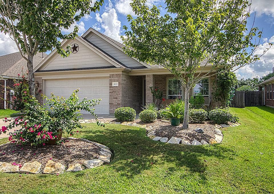 1st image of 21922 Bronze Leaf Dr