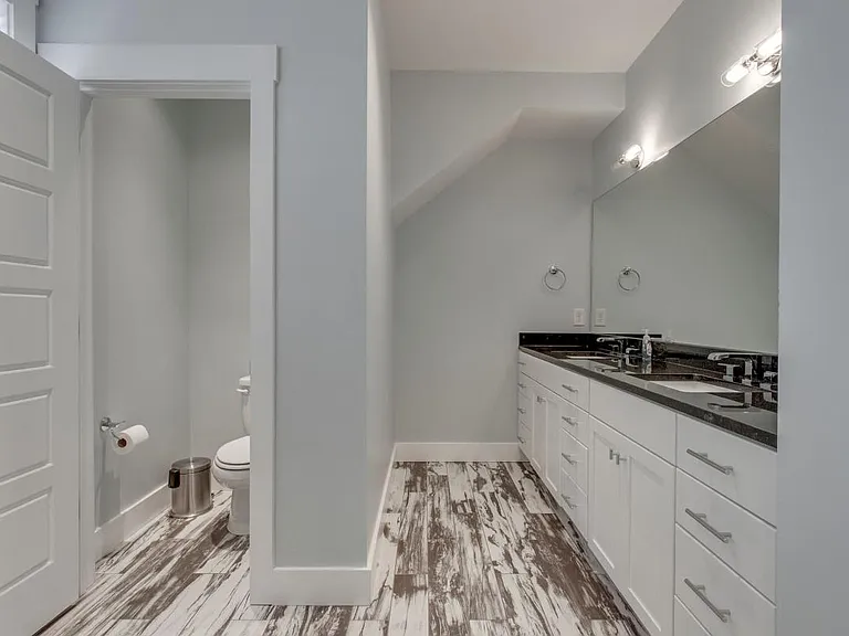 4608B Michigan Ave — Photo 17