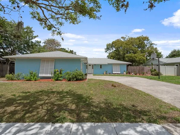 1032 Manchester Cir, Winter Park, FL 32792