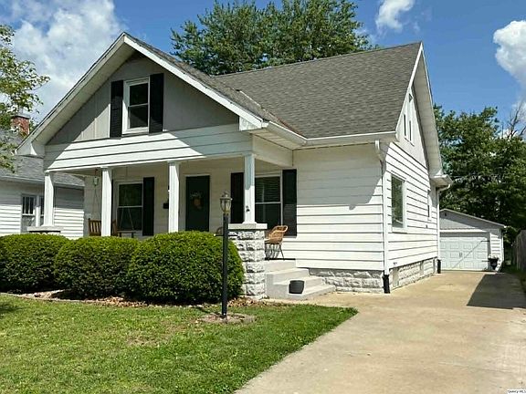 2nd image of 2847 Elm St