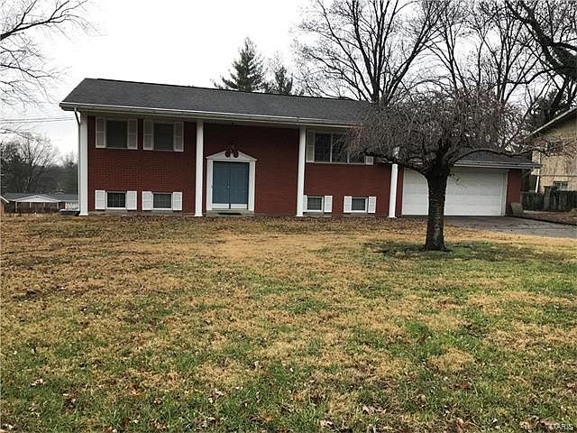 1st image of 1707 Lakeshore Dr