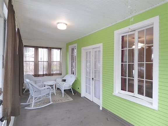 3rd image of 26294 N Maple Ave