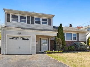1380 Omara Dr, Union, NJ 07083