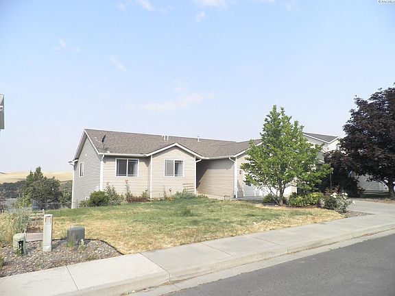 2nd image of 1915 NW Bella Vista Dr