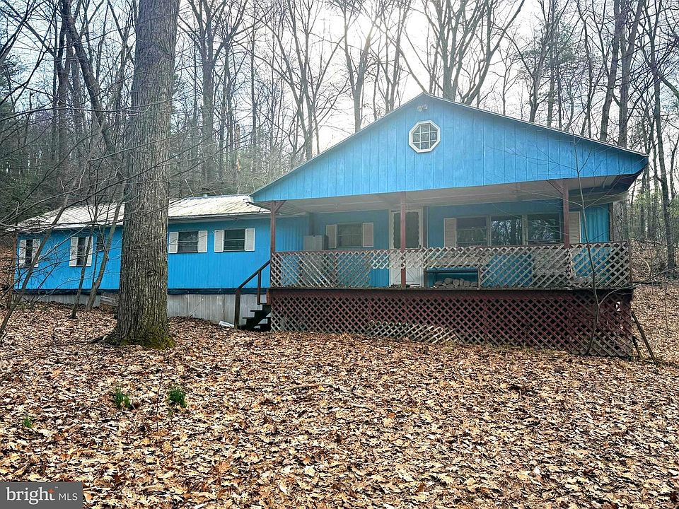 1st image of 228 Pinebrook Dr