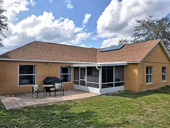 2nd image of 1907 Plumtree Dr