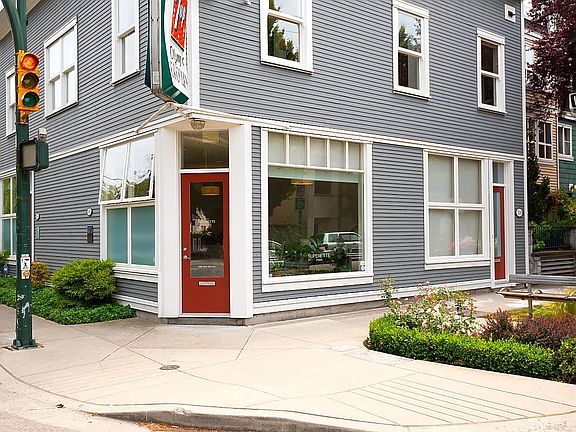4th image of 717 W 17th Ave #201