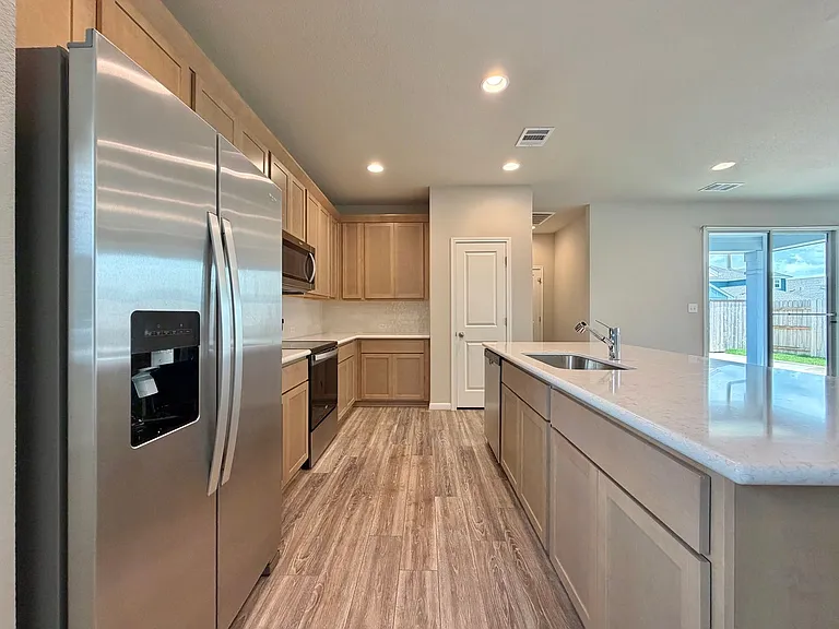 207 Cherry Blossom Ln — Photo 6