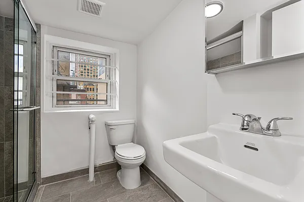 Rented by REAL New York | media 7