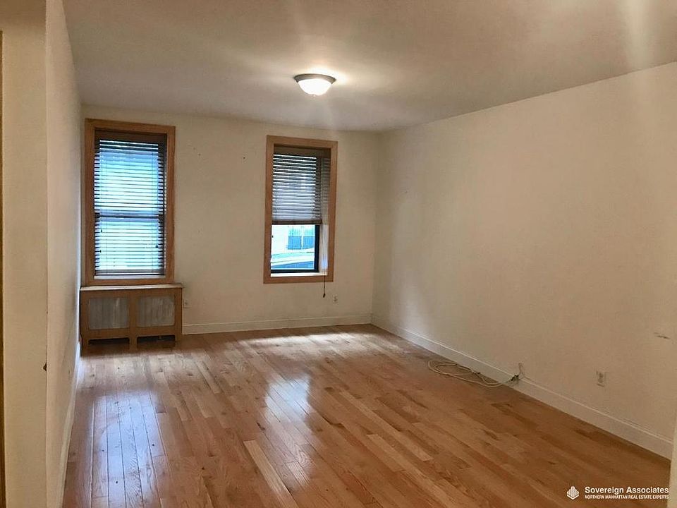 1st image of 20 Magaw Pl APT 6
