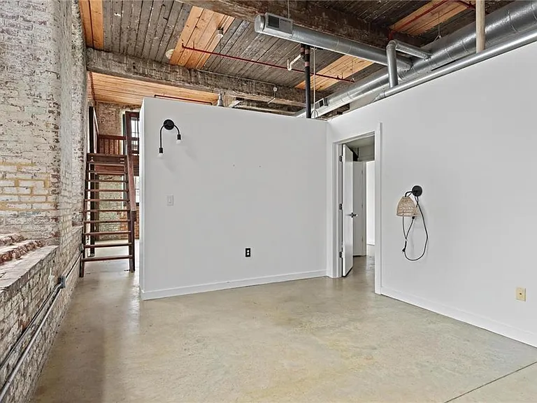 170 Boulevard SE #H128 — Photo 10