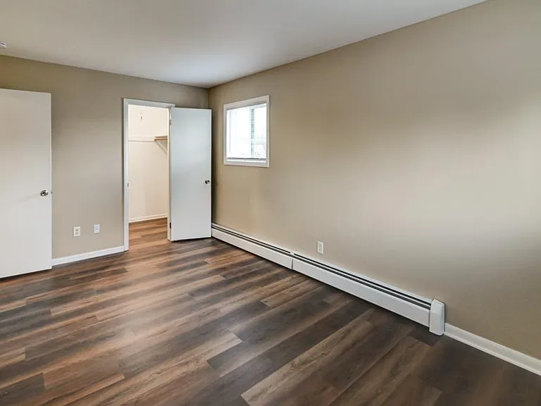 112 W Klubertanz Dr #2 — Photo 20