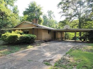 411 Willow Rd, Fulton, MS 38843